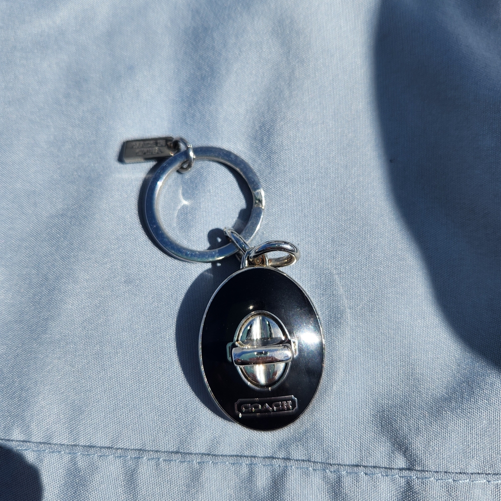 Coach Silver & Black Oval Logo Keychain Turnlock